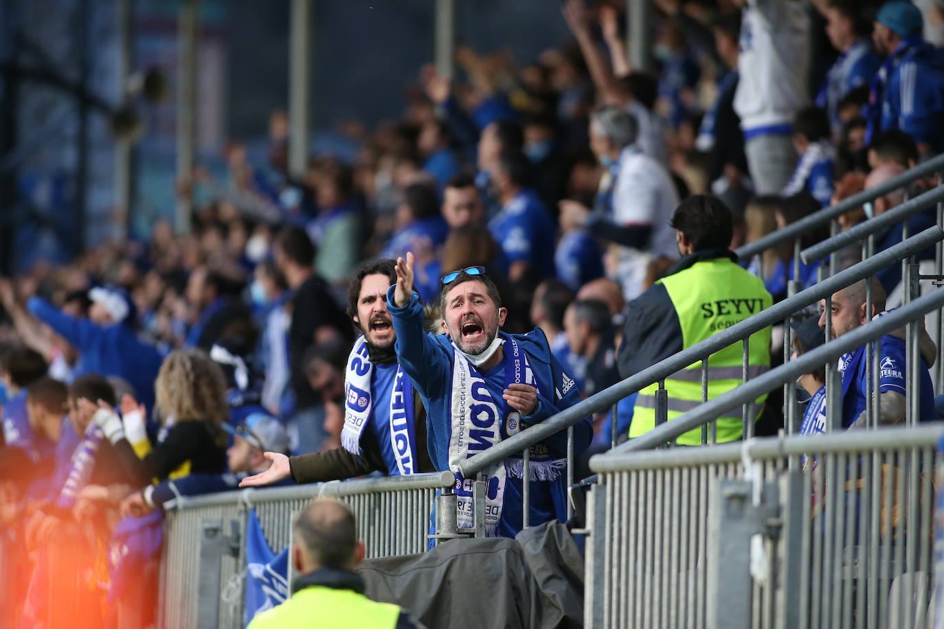 Fotos: ¿Estuviste en el Lugo - Real Oviedo? ¡Búscate!