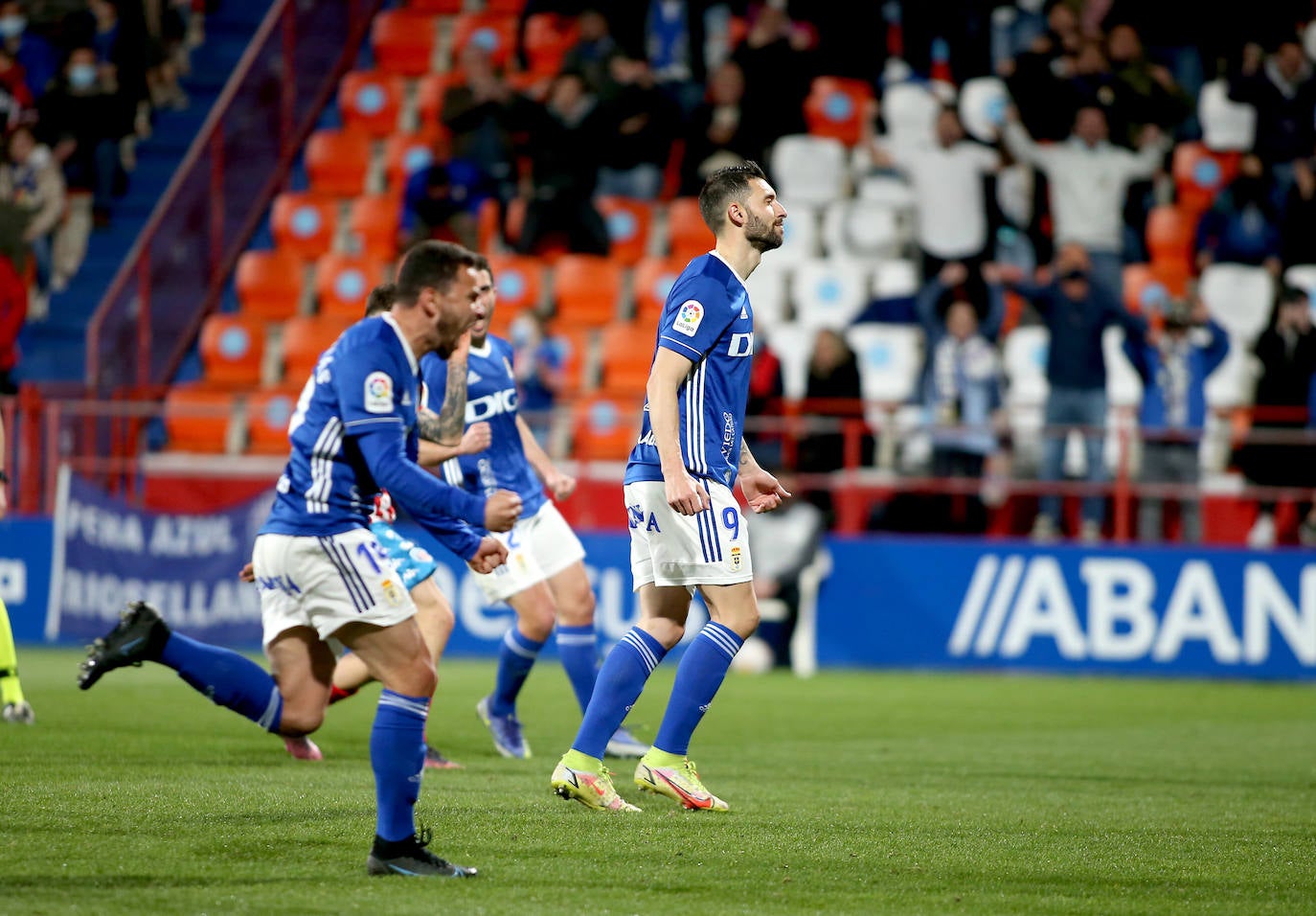 Fotos: Las mejores imágenes del Lugo - Real Oviedo