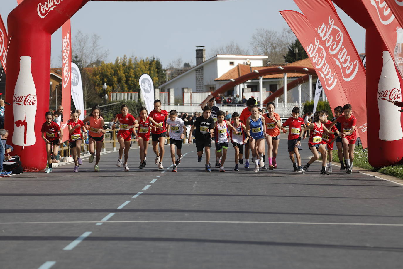 Raúl Bengoa (Universidad) y Sara García (Grupo) se adjudicaron la victoria en la carrera con participantes de todo el Principado