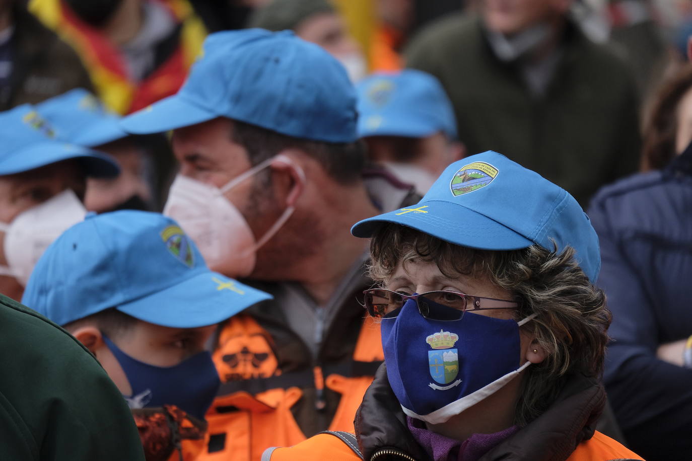 Decenas de miles de personas han tomado las calles de Madrid en una petición desesperada de auxilio al Gobierno por su supervivencia.