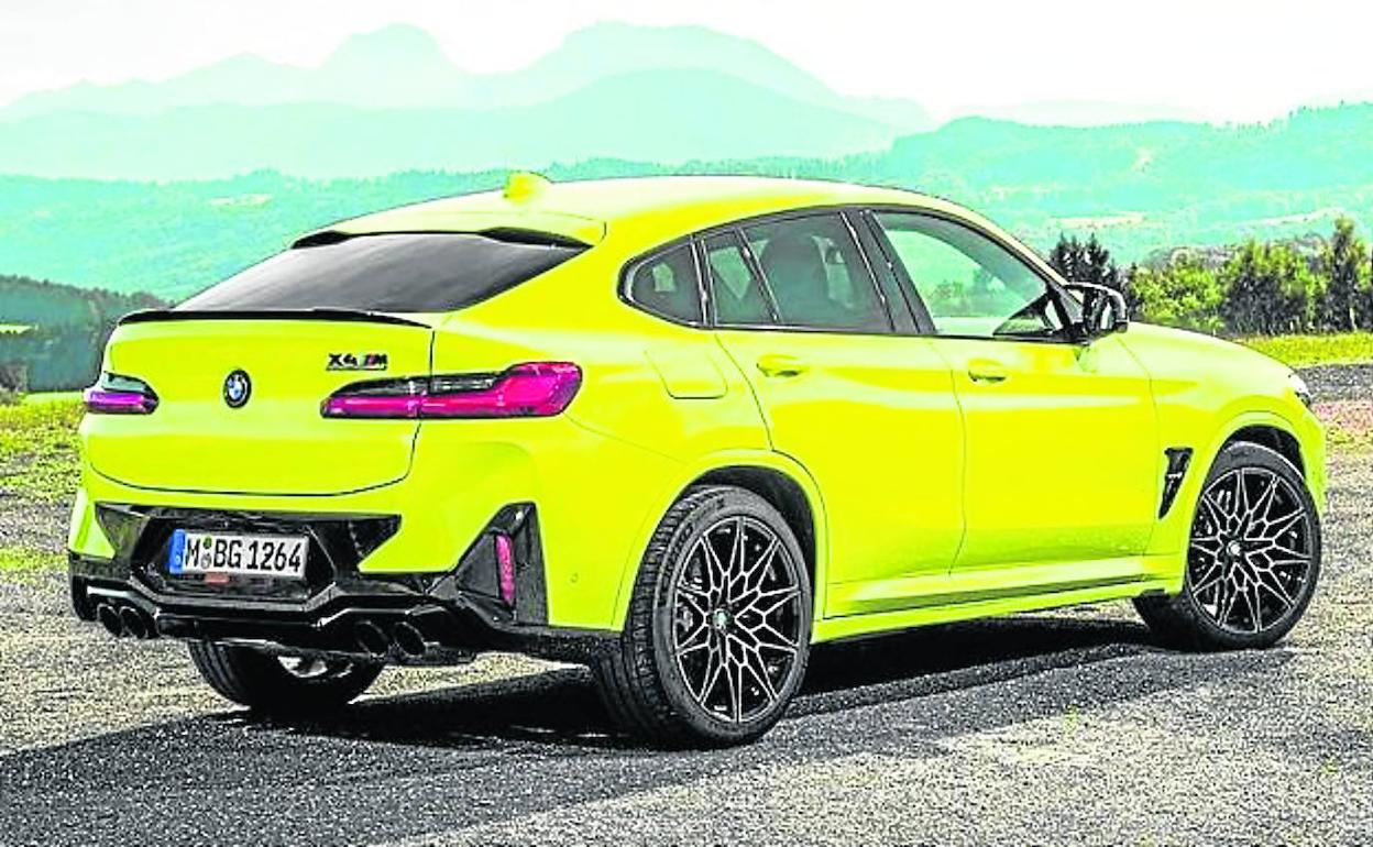 El X4M Competition alcanza los 510 CV. de potencia con unas prestaciones que le llevan a superar los 285 kms. de velocidad máxima, y a hacer el 0-100 en sólo 3,8 segundos.