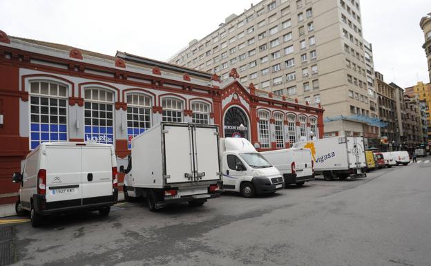 El transporte de alimentos deja sin furgonetas a las empresas asturianas de alquiler 