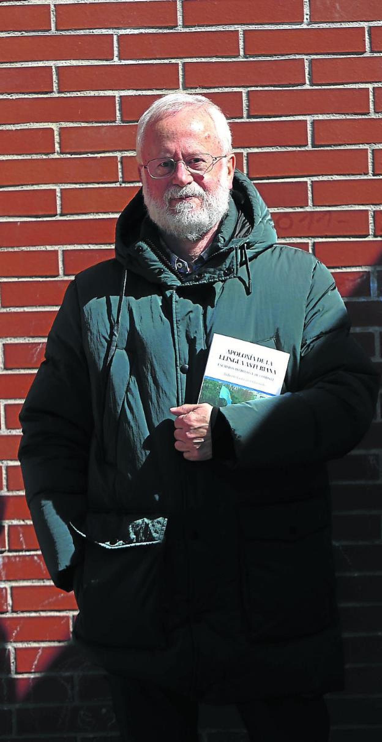 L'antropólogu Roberto González-Quevedo. 