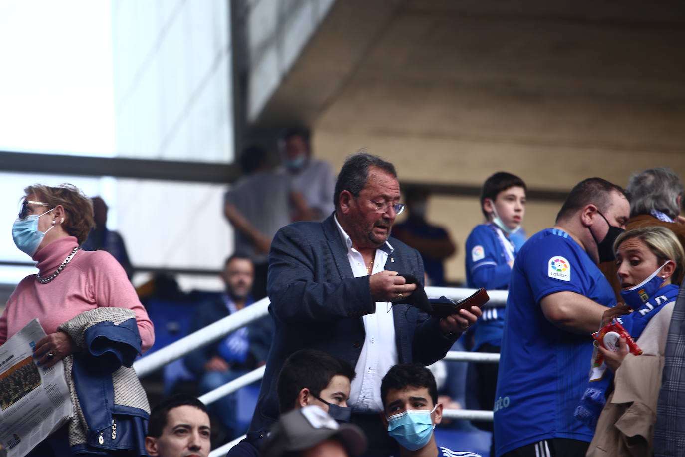 El conjunto azul se llevó la victoria en el Carlos Tartiere gracias a un gol de Bastón.