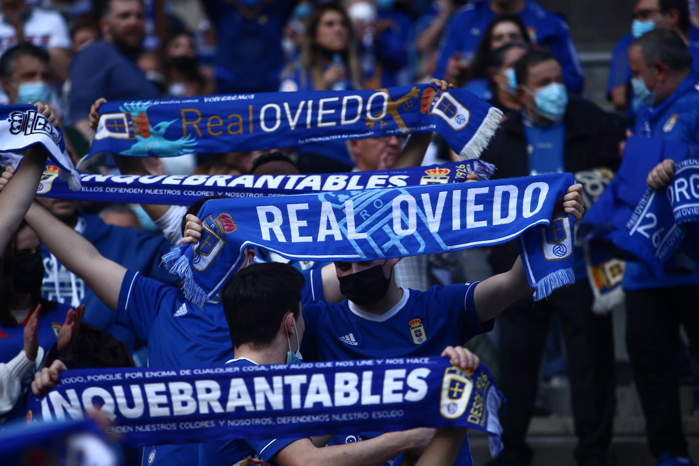 El conjunto azul se llevó la victoria en el Carlos Tartiere gracias a un gol de Bastón.