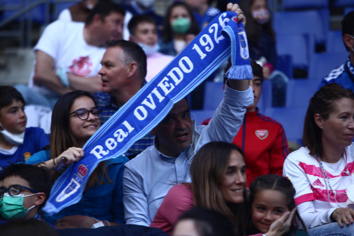 El conjunto azul se llevó la victoria en el Carlos Tartiere gracias a un gol de Bastón.