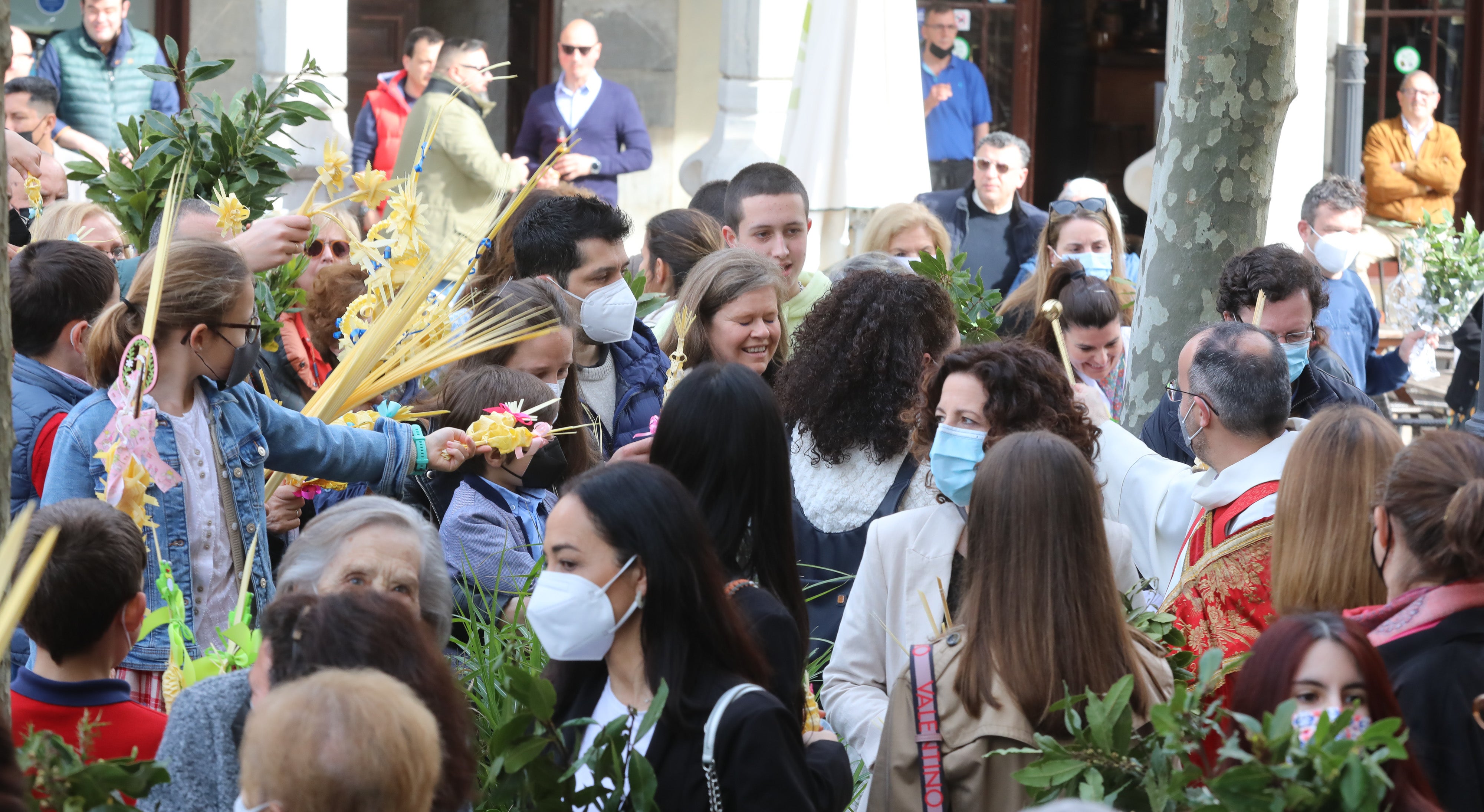 Fotos: Avilés recupera el Domingo de Ramos