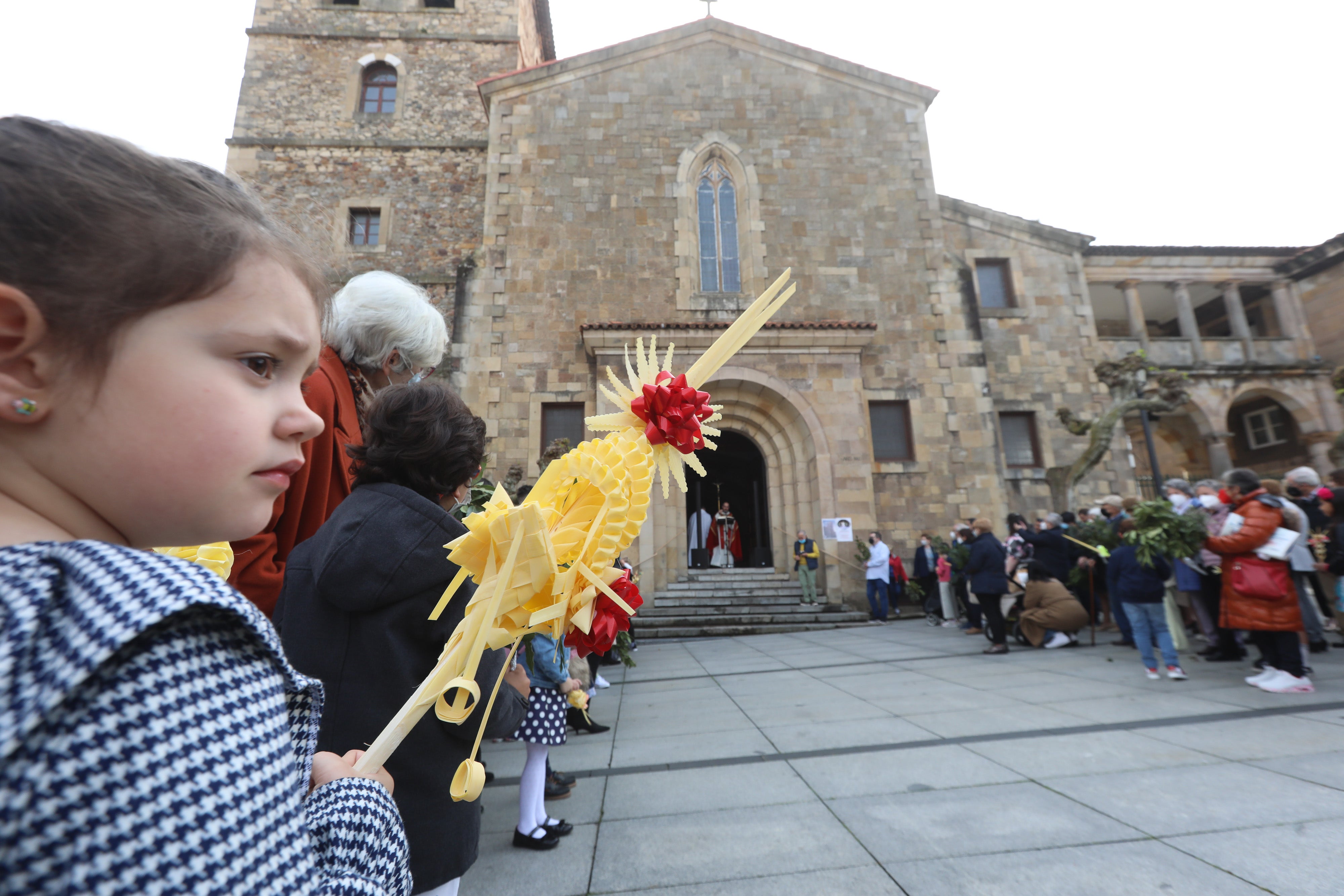 Fotos: Avilés recupera el Domingo de Ramos