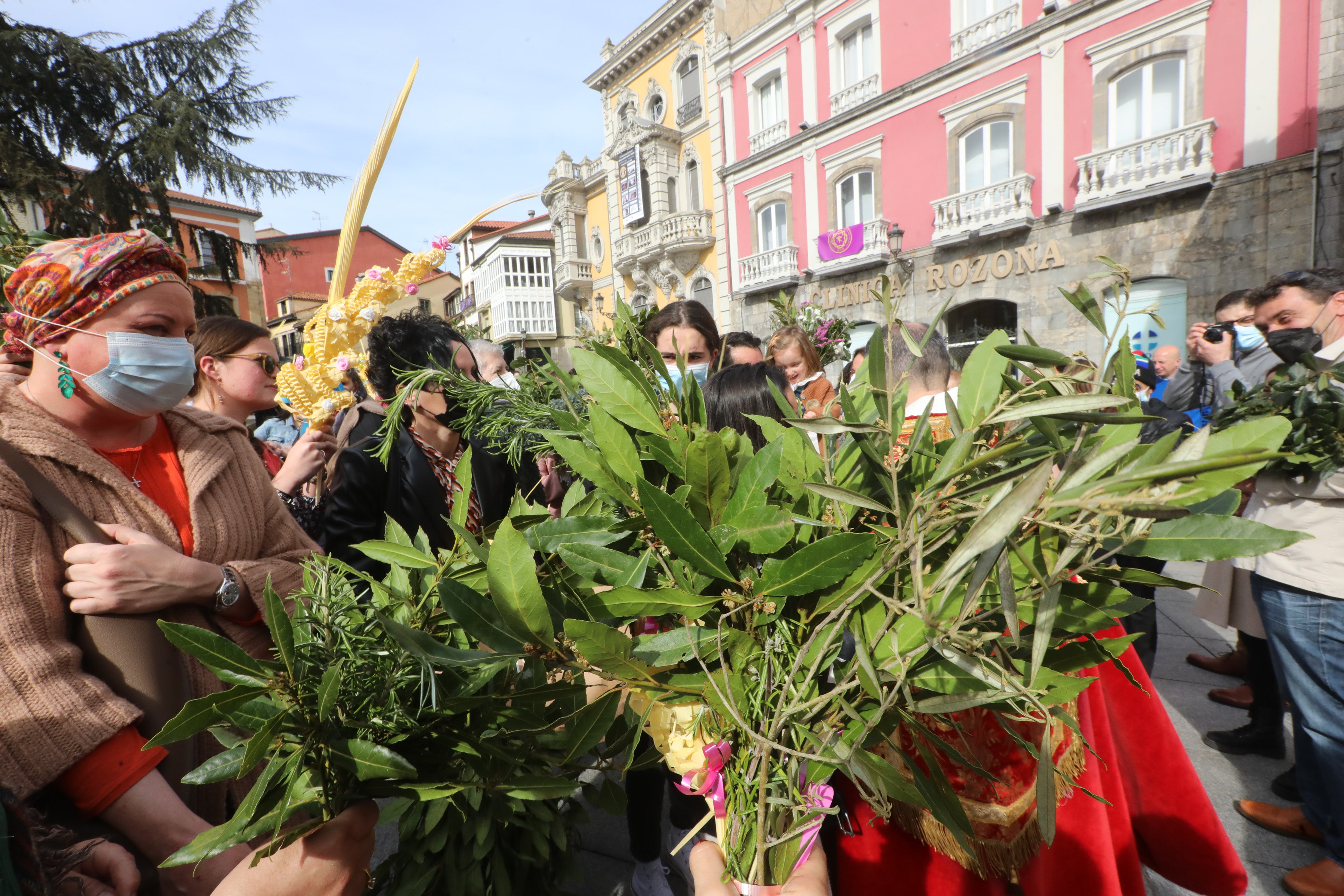 Fotos: Avilés recupera el Domingo de Ramos