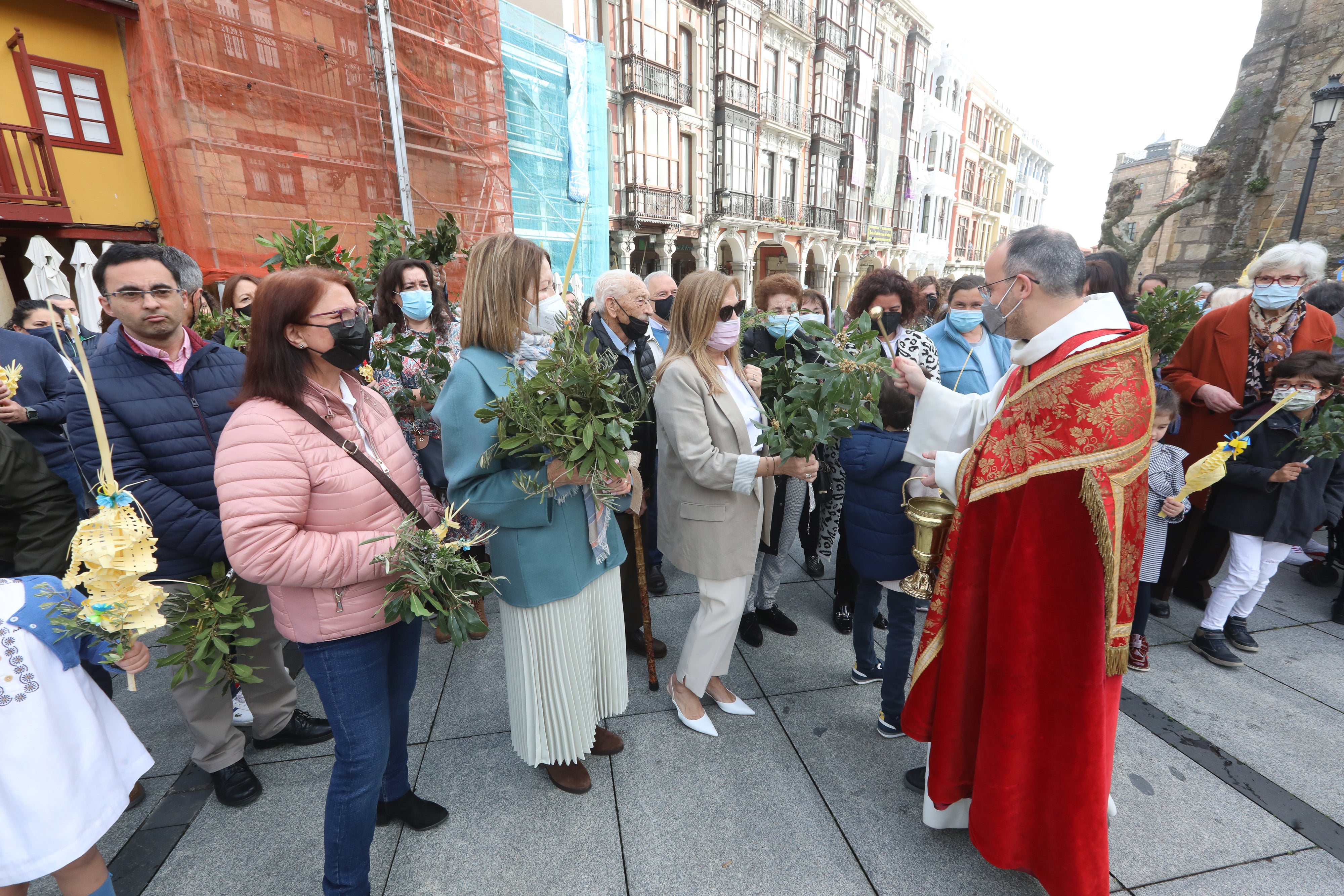 Fotos: Avilés recupera el Domingo de Ramos