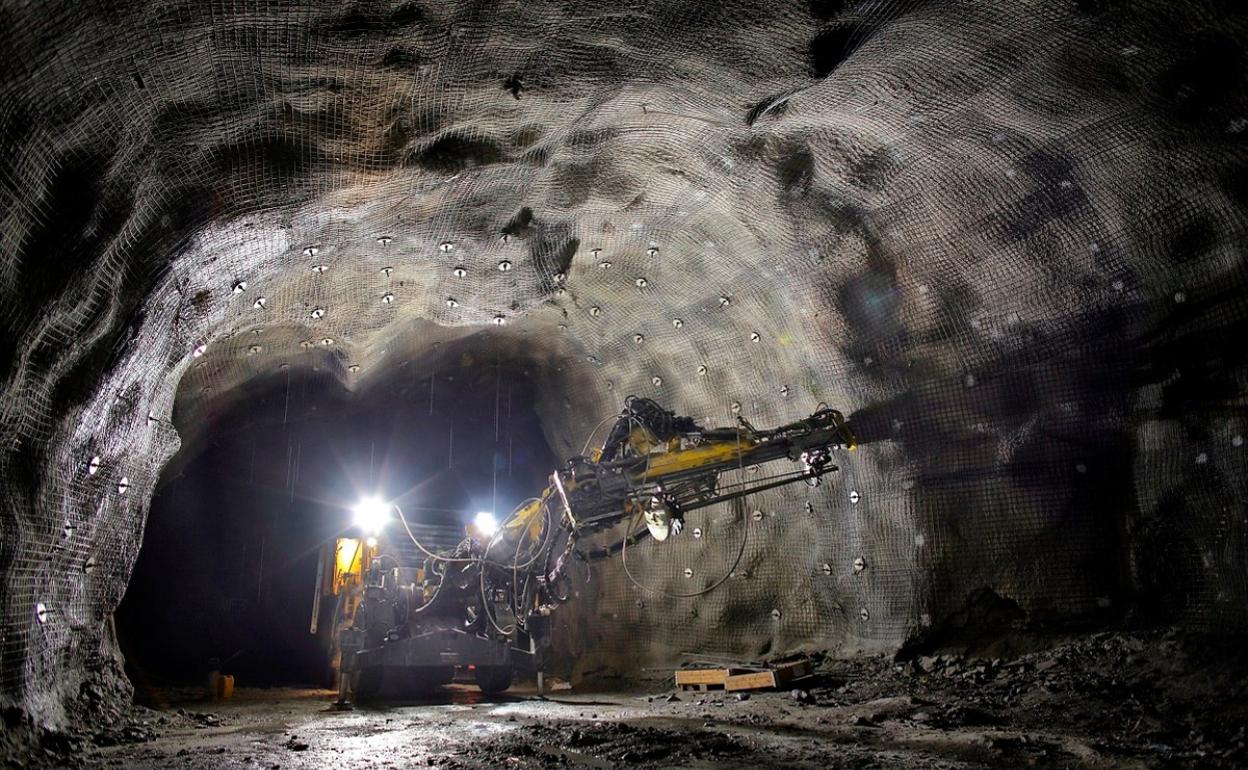 Excavación cueva.