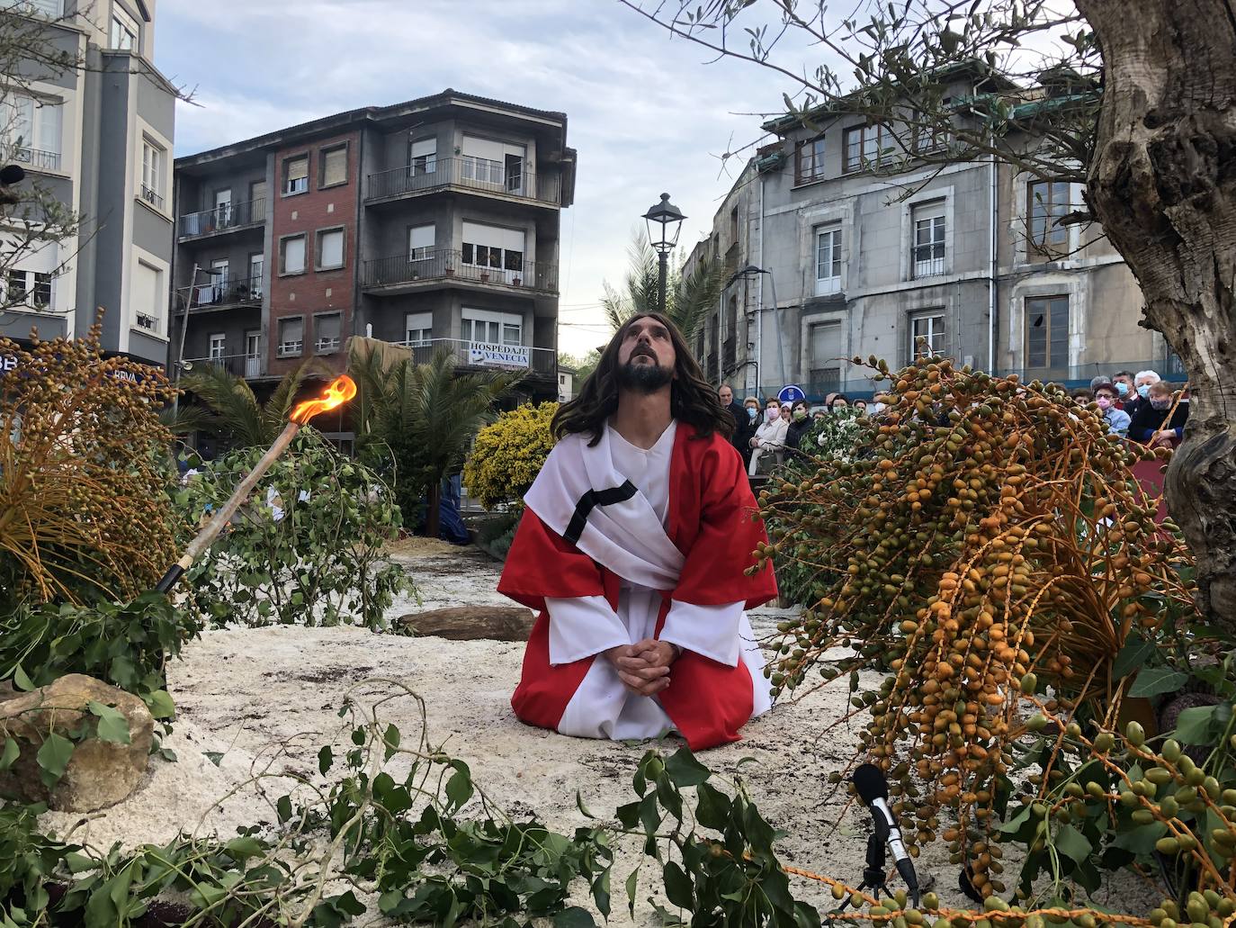 La Última Cena, la oración en el huerto y el Sanedrín abren una recreación con más de doscientos figurantes y actores