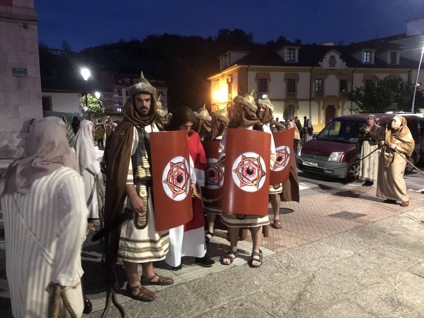 La Última Cena, la oración en el huerto y el Sanedrín abren una recreación con más de doscientos figurantes y actores