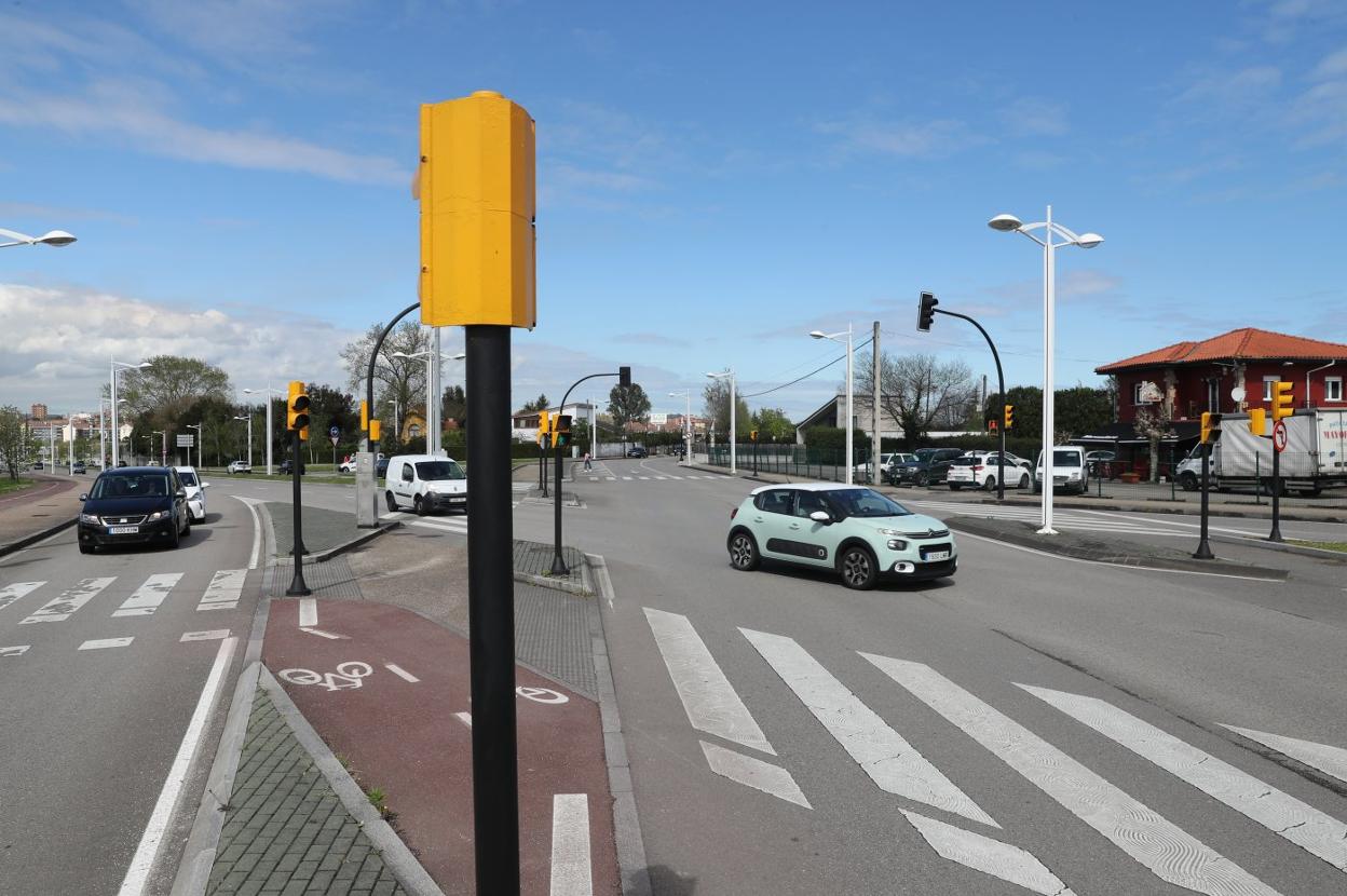 Avenida de la Pecuaria. El plan retoma la idea de sustituir el cruce con Albert Einstein y la avenida del Jardín Botánico por una rotonda que permita y simplifique «todos los giros».