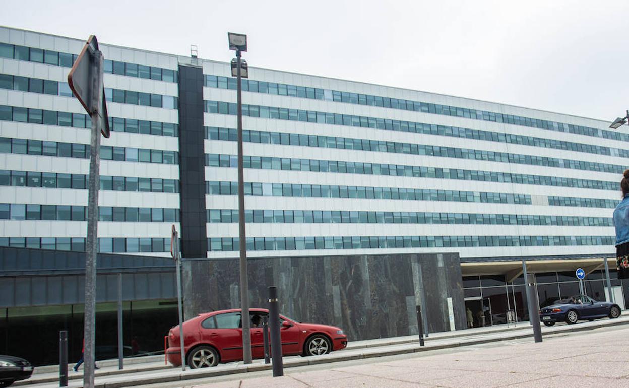 Zona de hospitalizaciones del HUCA 