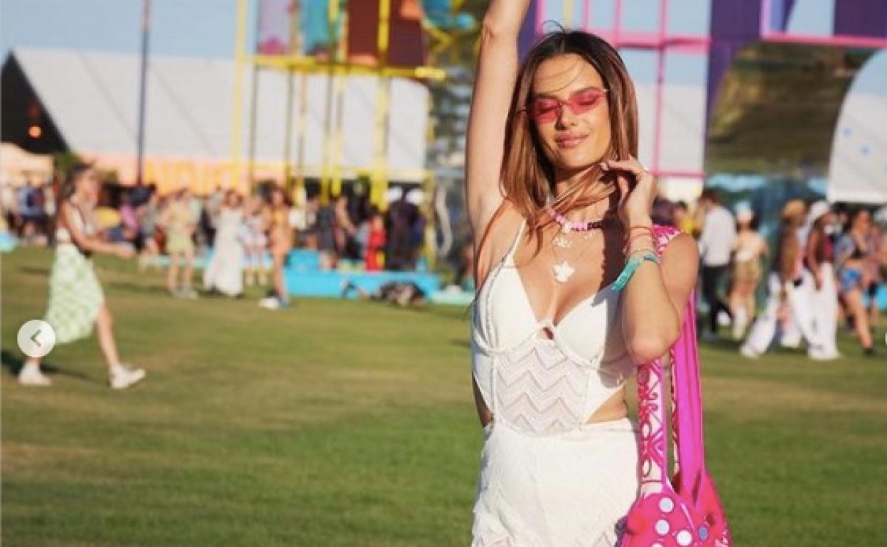 Cómo vestirte para un festival: las prendas tendencia para crear looks con mucho rollo