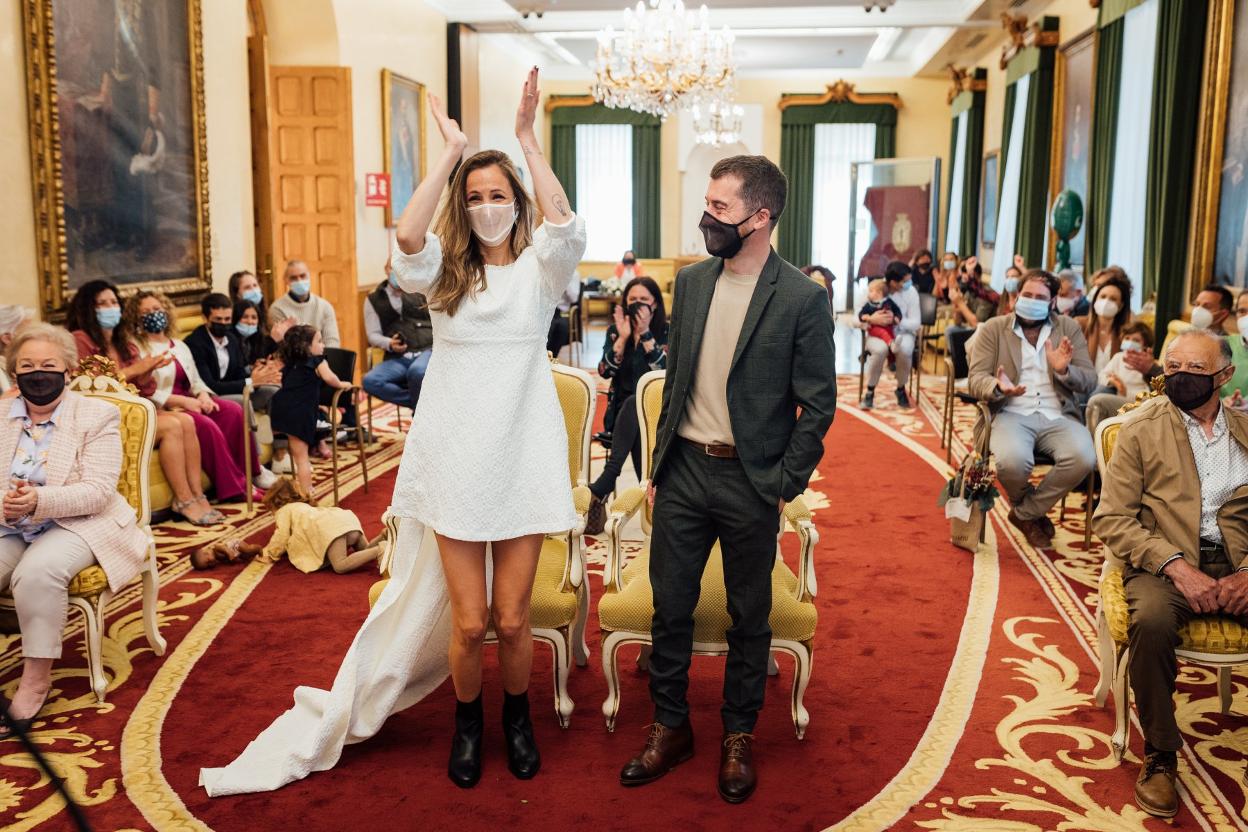 Raquel Baragaño y Raúl Martín se casaron el día 16 en el Ayuntamiento. 