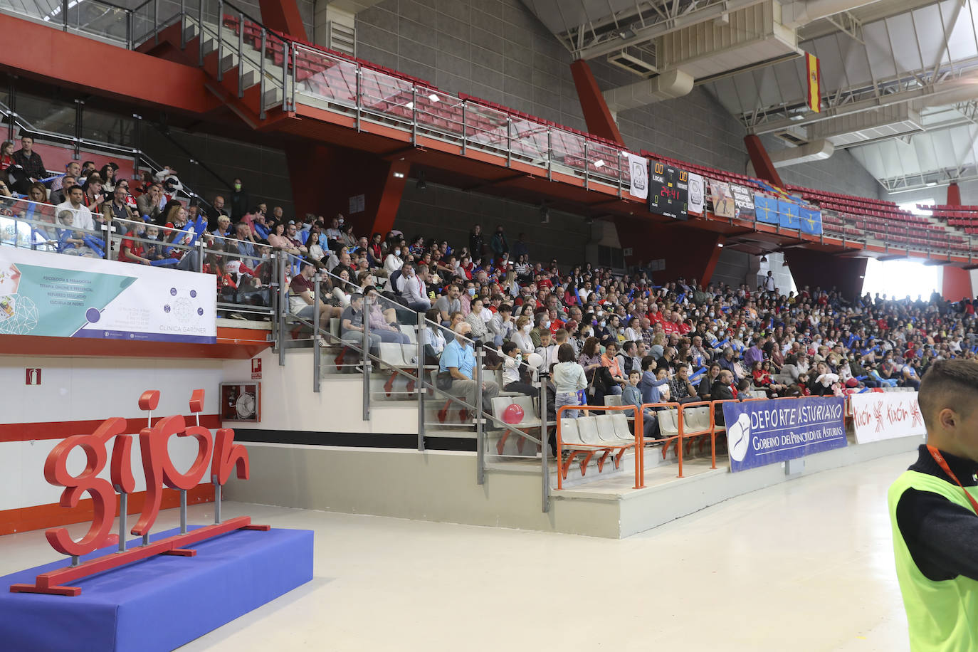 Fotos: ¿Estuviste en el Telecable - Cerdanyola? ¡Búscate!