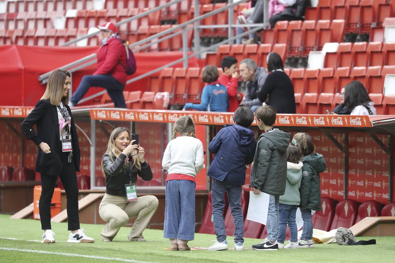 Fotos: ¿Estuviste en el Sporting - Ibiza? ¡Búscate!