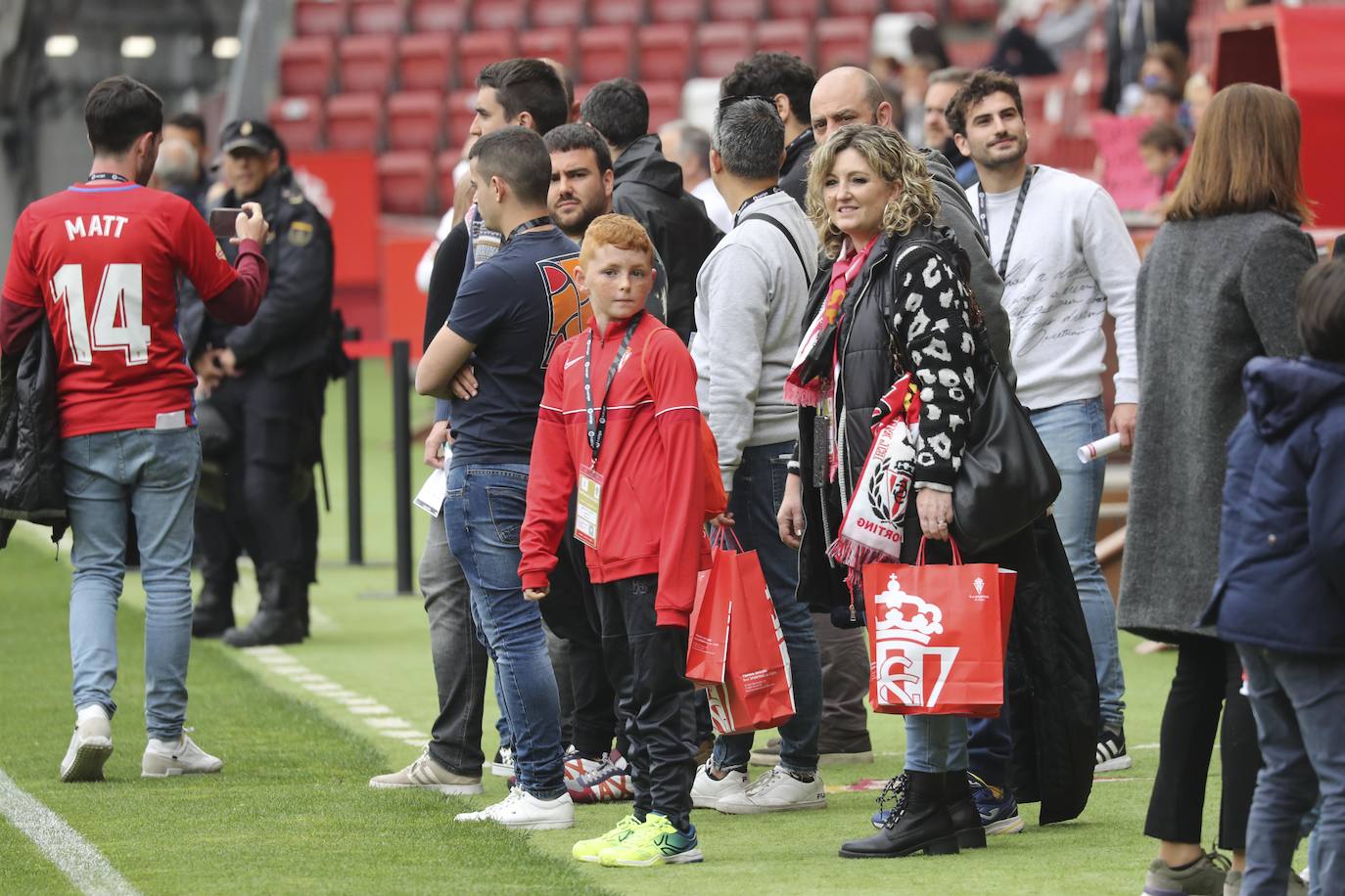 Fotos: ¿Estuviste en el Sporting - Ibiza? ¡Búscate!