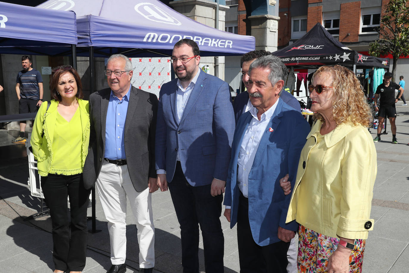 El presidente asturiano ejerce de anfitrión de su homólogo cántabro, quien avanza que una Denominación de Origen de la anchoa del Cantábrico «está próxima».