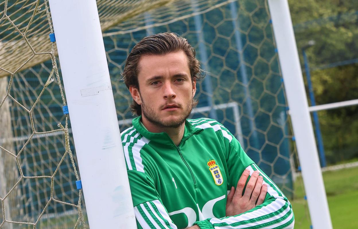 Joan Femenías, en una de las porterías de El Requexón.