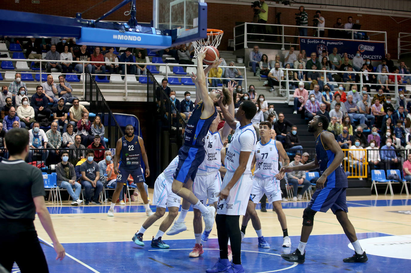 Fotos: Las mejores imágenes que deja el Unicaja Banco Oviedo y el Melilla