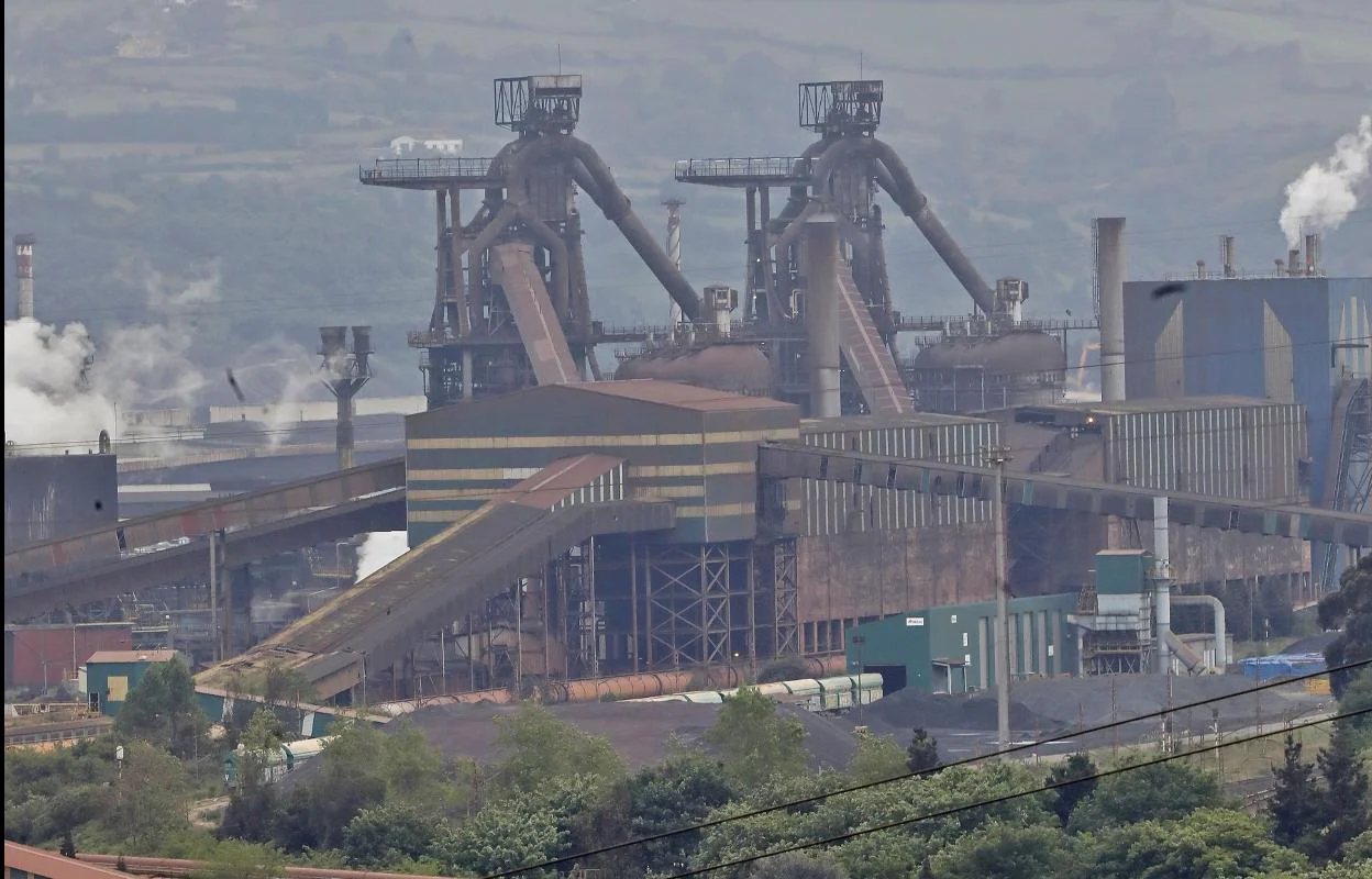 Las instalaciones de Arcelor de Gijón se transformarán por completo en los próximos años. 