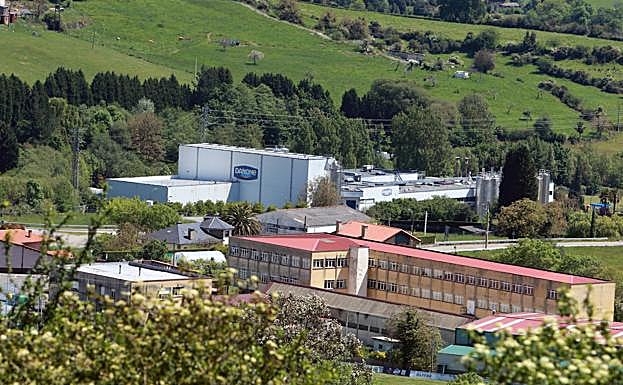 La Junta insta a «agotar todos los cauces» para evitar el cierre de Danone