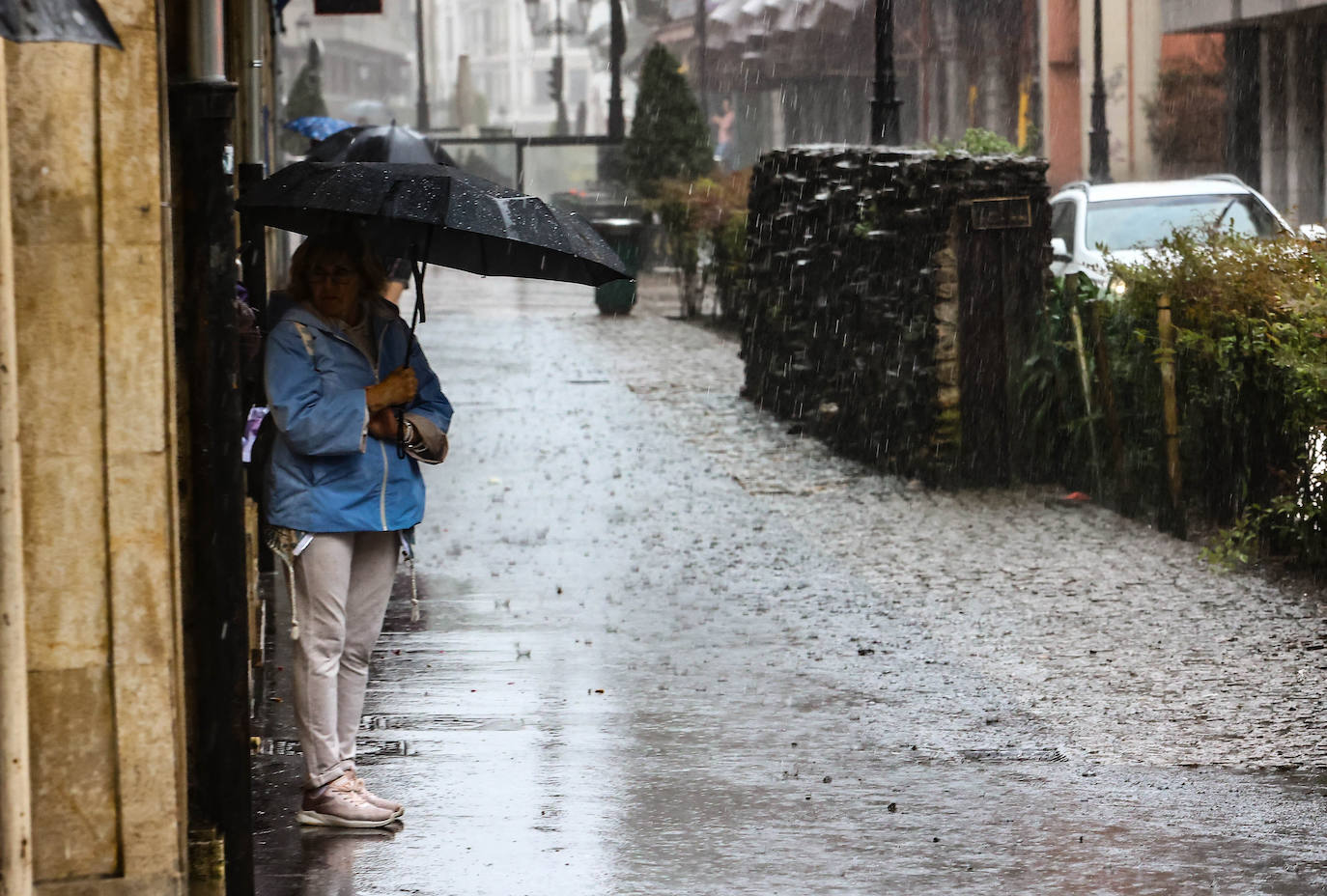 Fotos: Las espectaculares imágenes de la tormenta en Oviedo
