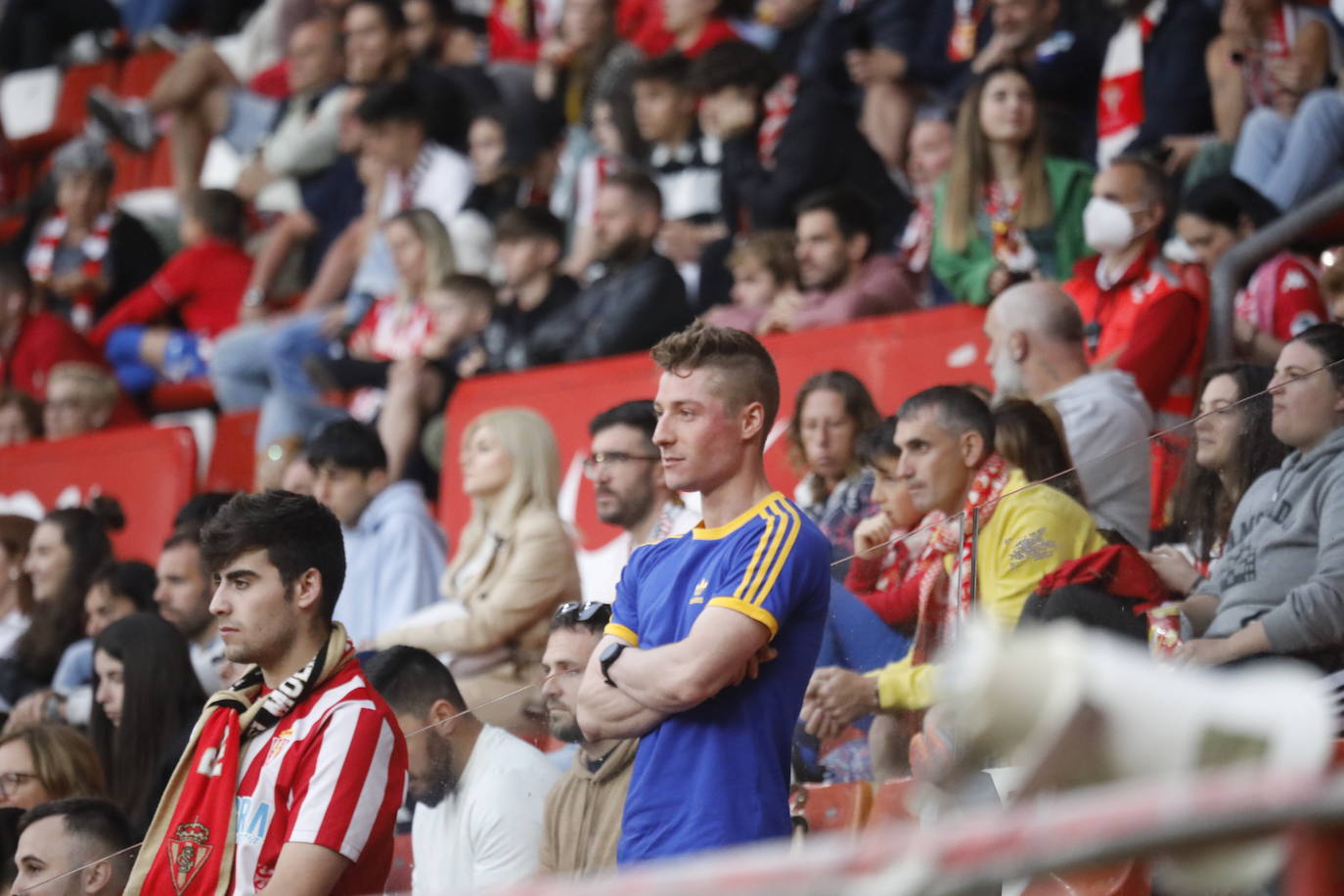 Fotos: ¿Estuviste en el Sporting-Las Palmas? ¡Búscate!