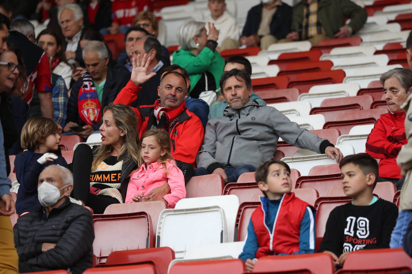 Fotos: ¿Estuviste en el Sporting-Las Palmas? ¡Búscate!