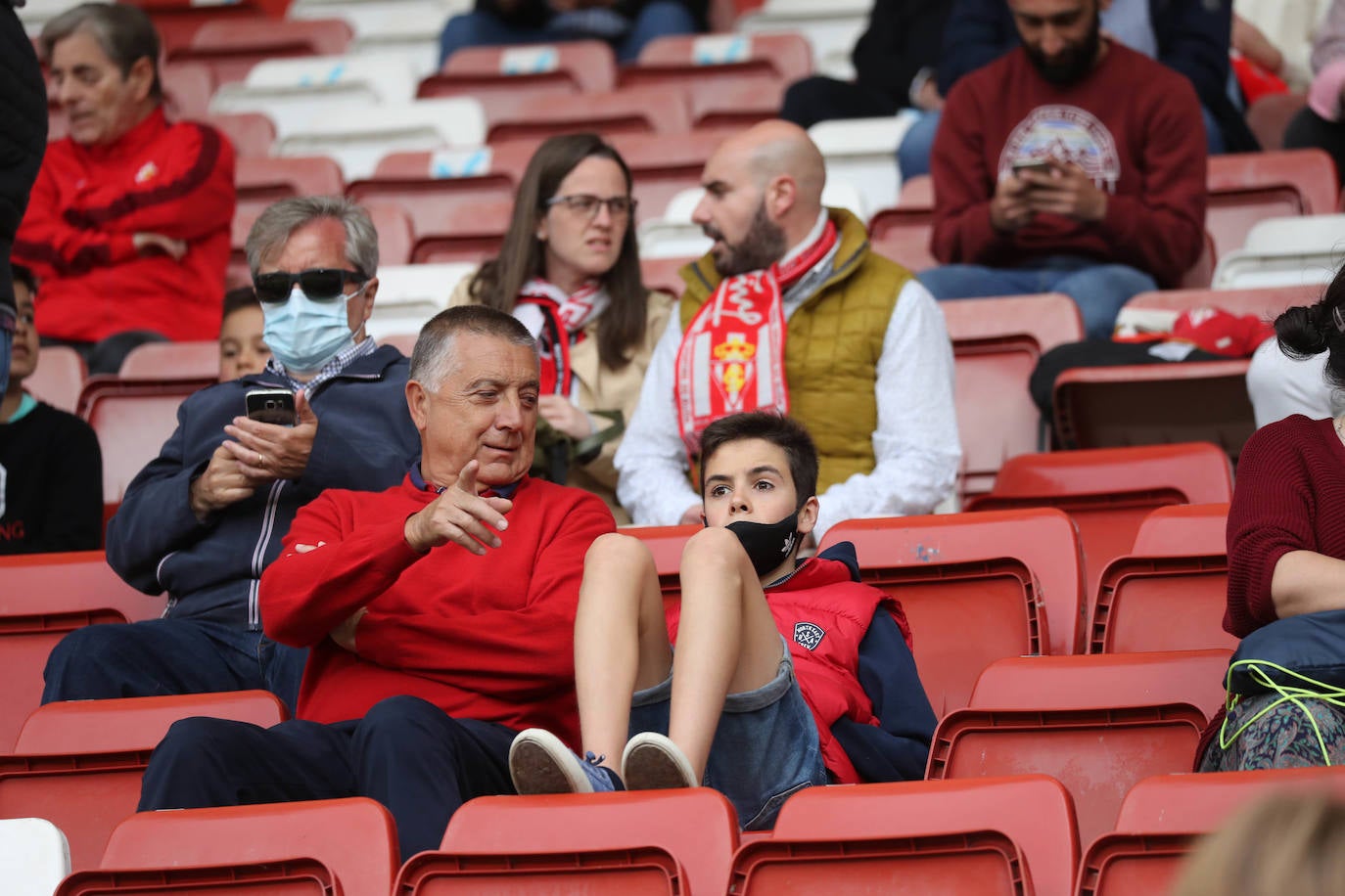 Fotos: ¿Estuviste en el Sporting-Las Palmas? ¡Búscate!