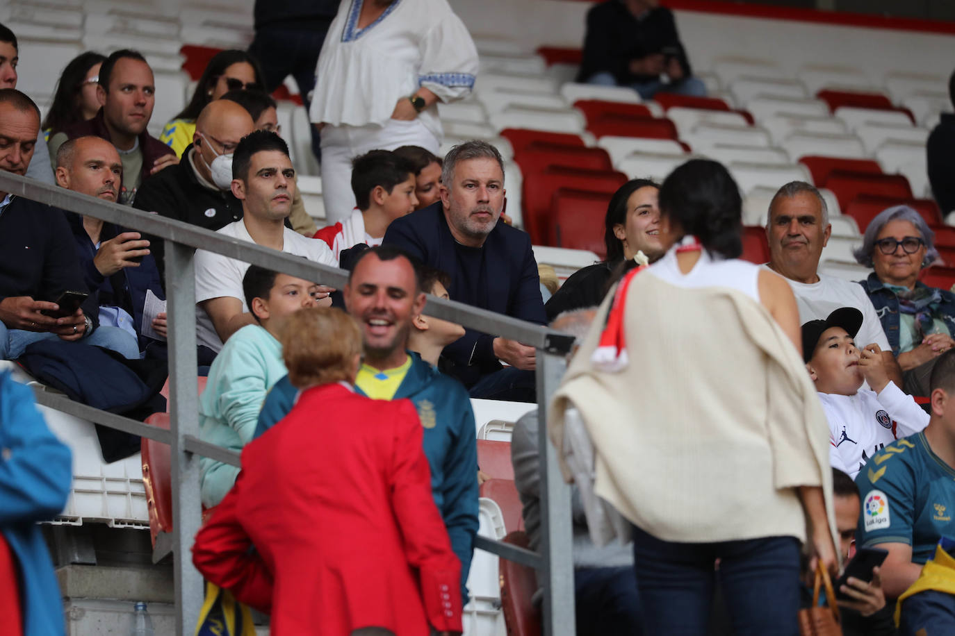 Fotos: ¿Estuviste en el Sporting-Las Palmas? ¡Búscate!