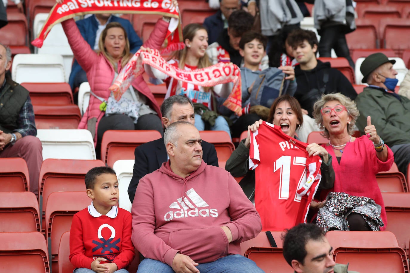 Fotos: ¿Estuviste en el Sporting-Las Palmas? ¡Búscate!