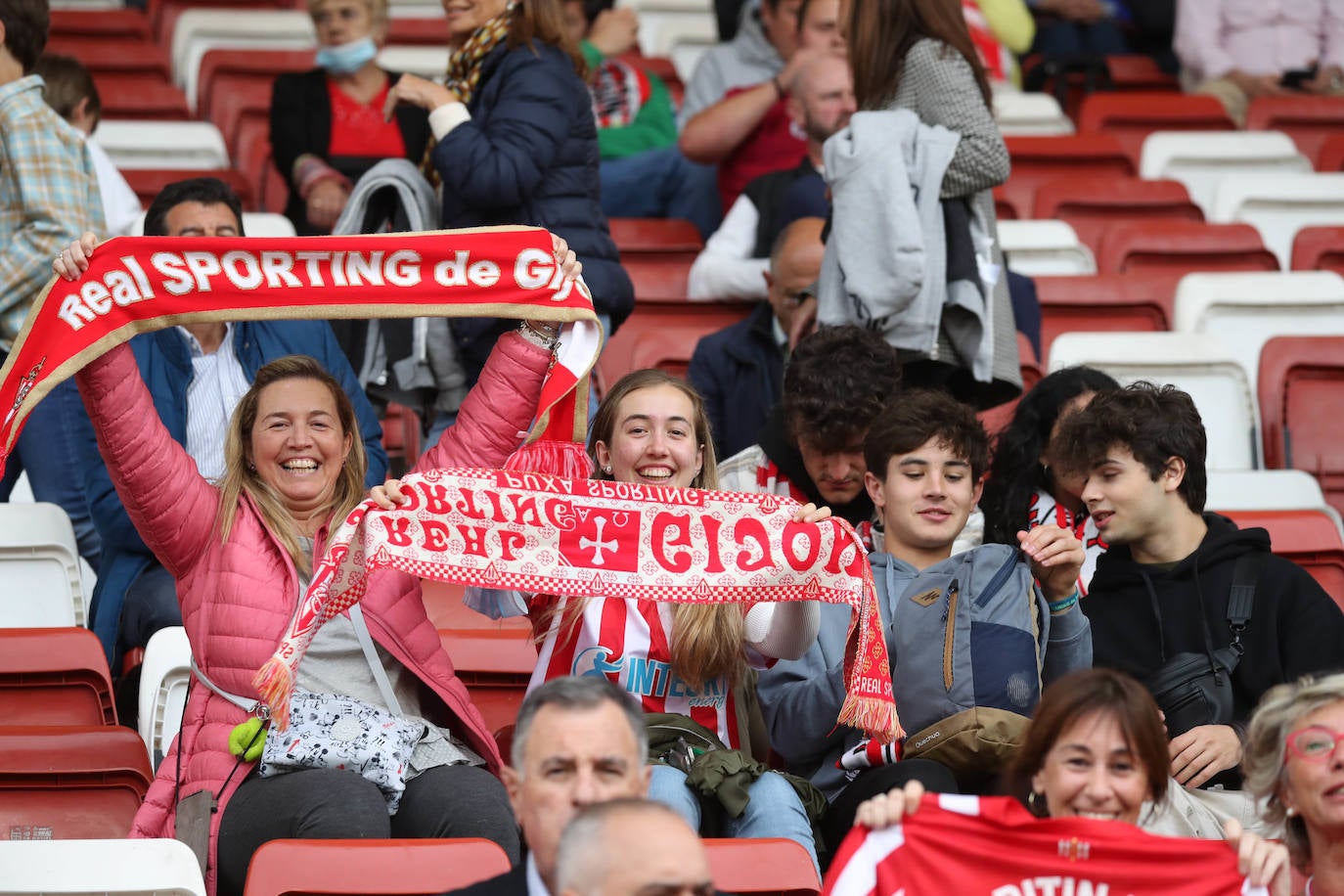 Fotos: ¿Estuviste en el Sporting-Las Palmas? ¡Búscate!