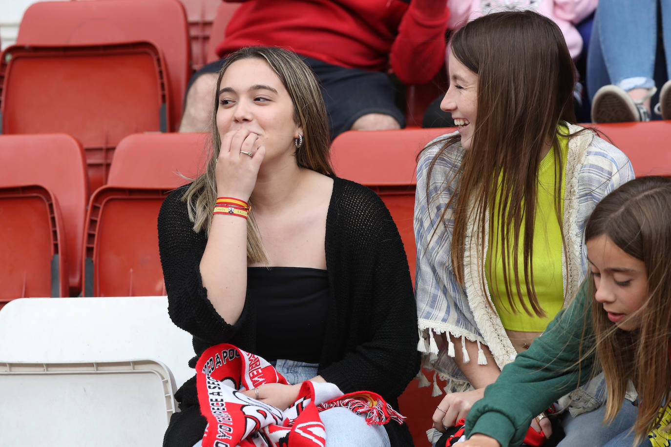 Fotos: ¿Estuviste en el Sporting-Las Palmas? ¡Búscate!