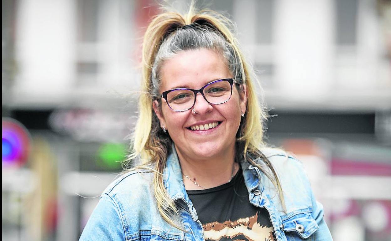 María González Feito, el viernes, en el barrio de La Calzada. 
