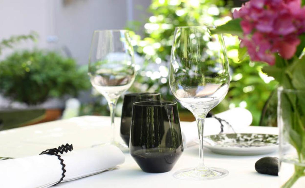 La terraza de El Corrral del Indianu