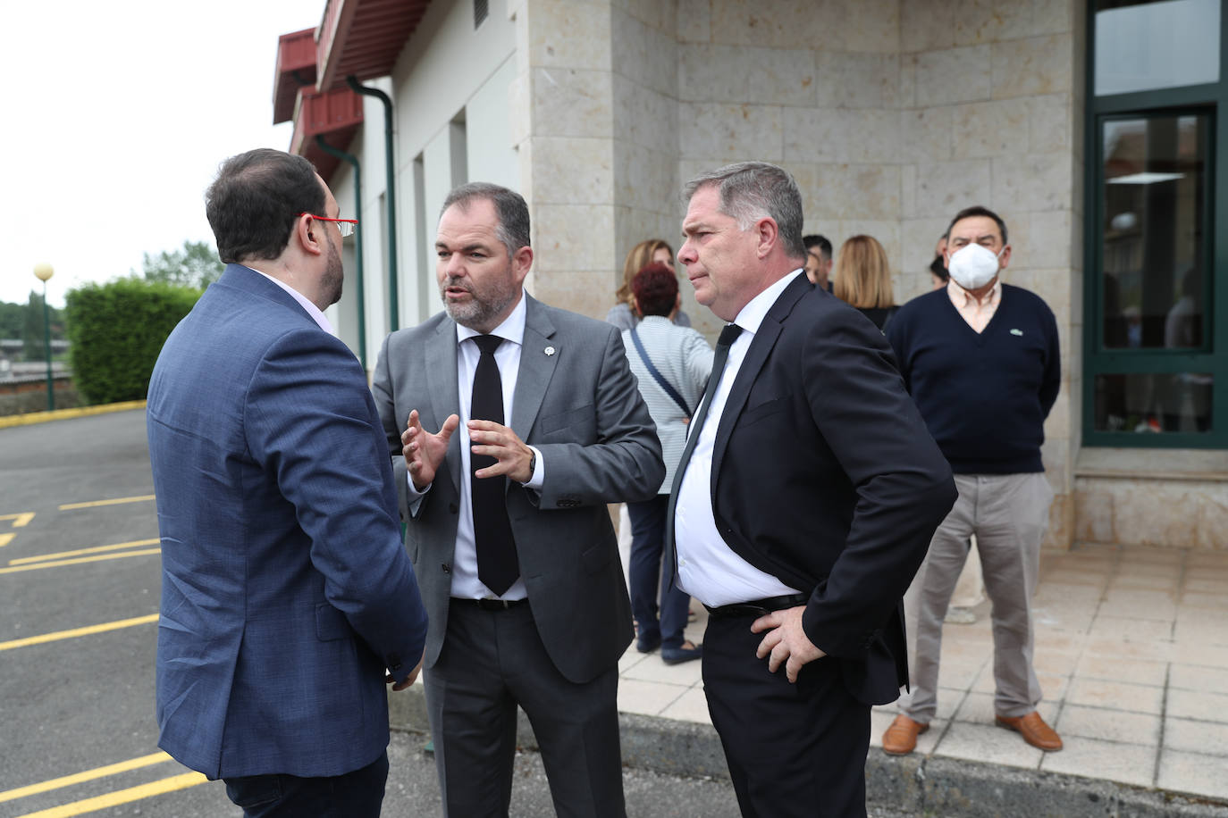 Fotos: Adiós a Gento Paniceres en el tanatorio de Nava