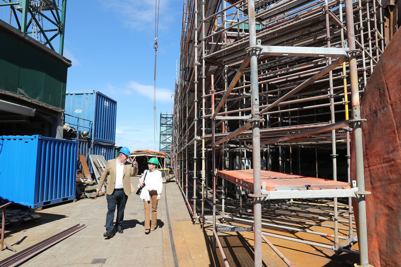 La empresa que encabeza Álvaro Platero construye barcos innovadores. Son tecnológicamente los más avanzados del mundo, con propulsión de hidrógeno o 100% eléctricos. Desde Castropol exporta la totalidad de su producción, fundamentalmente a Noruega, país que se ha convertido en un principal cliente.