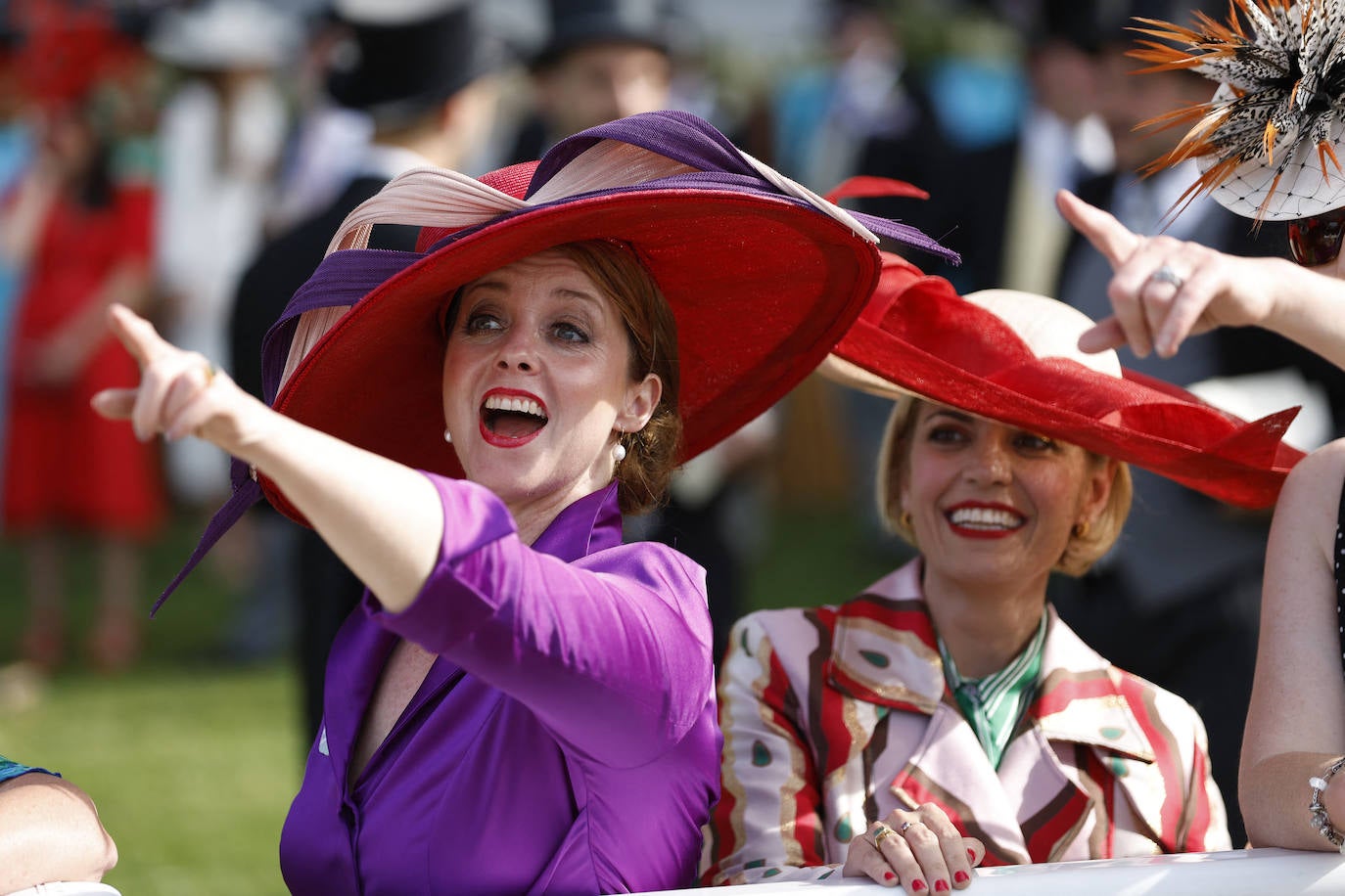 Fotos: El espectáculo de los sombreros imposibles en Ascot