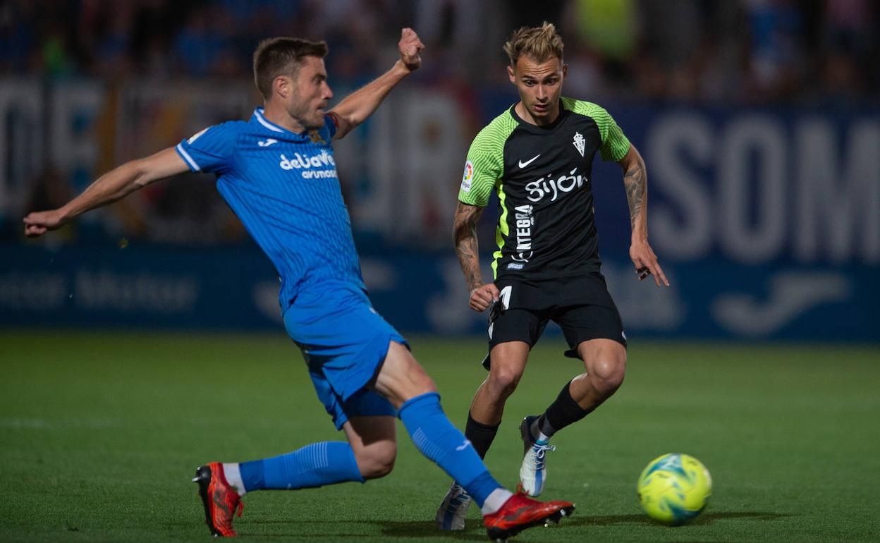 Fran Villalba, durante el partido contra el Fuenlabrada. 