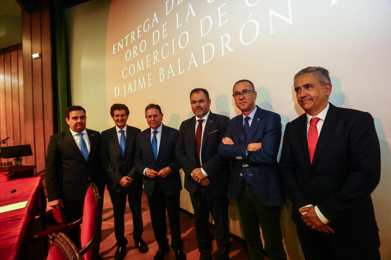 De izquierda a derecha, Luis Antuña, Jaime baladrón, Alfredo Canteli, Carlos Paniceres, Pablo Fernández y Tomás Villacampa. 