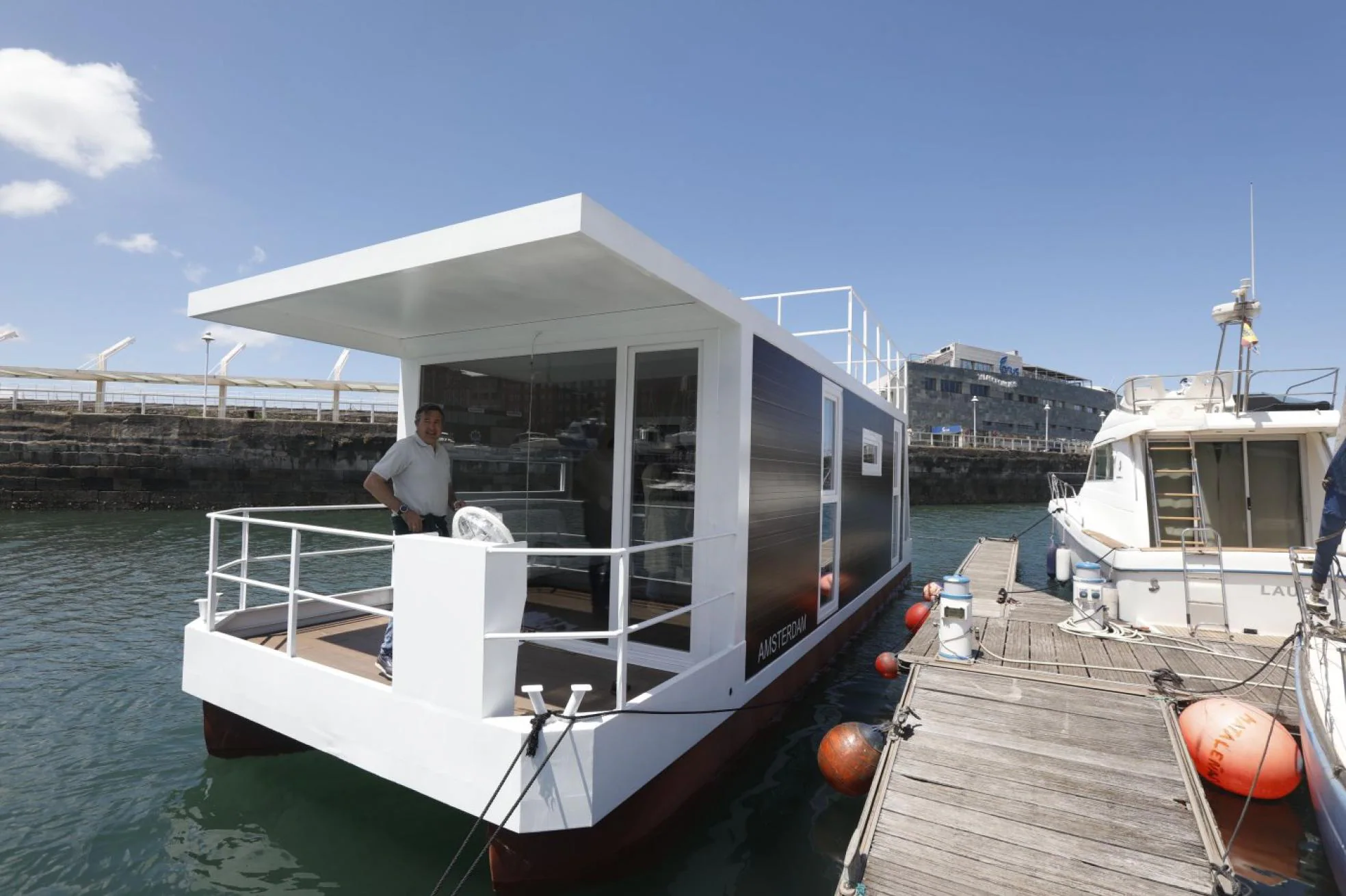 Una casa flotante en Gijón | El Comercio: Diario de Asturias