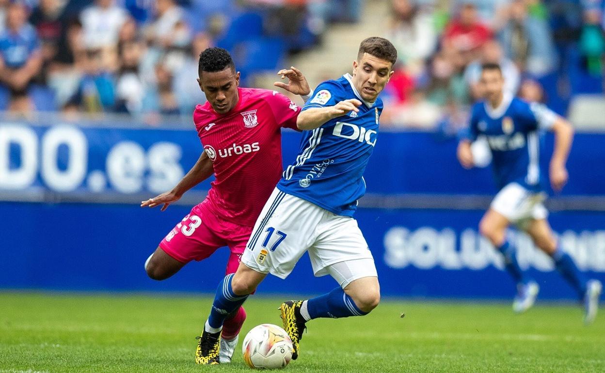 Joni Montiel, en una jugada de un pasado partido.