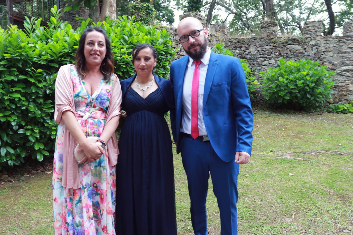 El portavoz y secretario general de Foro en Asturias y la valenciana Silvia Rodríguez se casaron este sábado en el Palacio Conde de Toreno, en Malleza