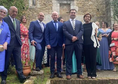 Imagen secundaria 1 - Adrián Pumares y Silvia Rodríguez, amor con asturianía