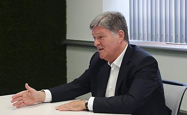 Luis Abad, en un momento de la entrevista.