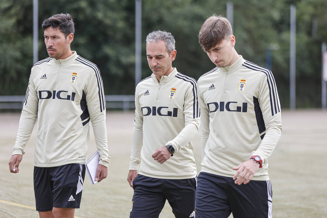 Fotos: El Oviedo de Bolo comienza su andadura